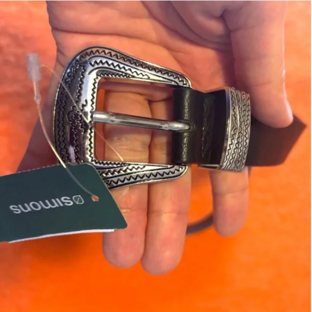 Floral metal medallion and blue turquoise stone faux leather western belt NWT - Picture 4 of 9